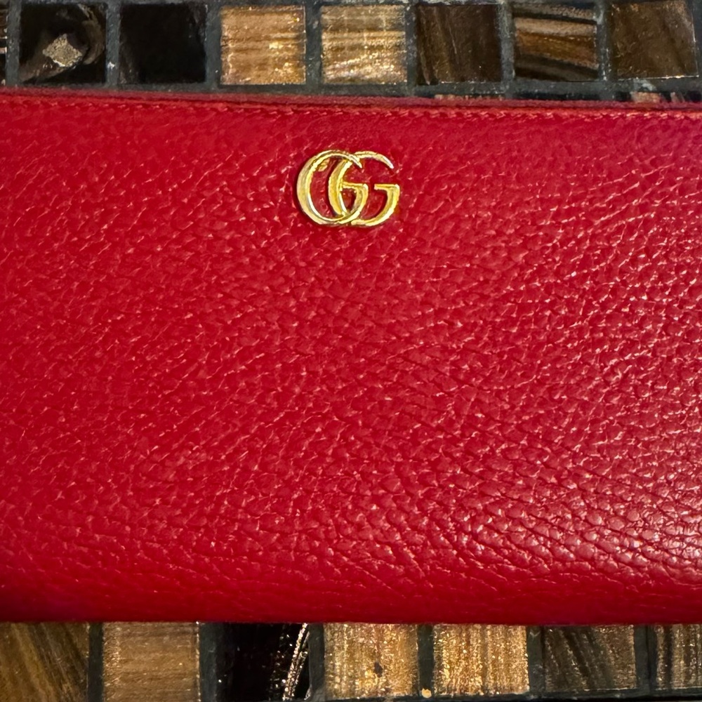 Gucci Wallet ( RED )